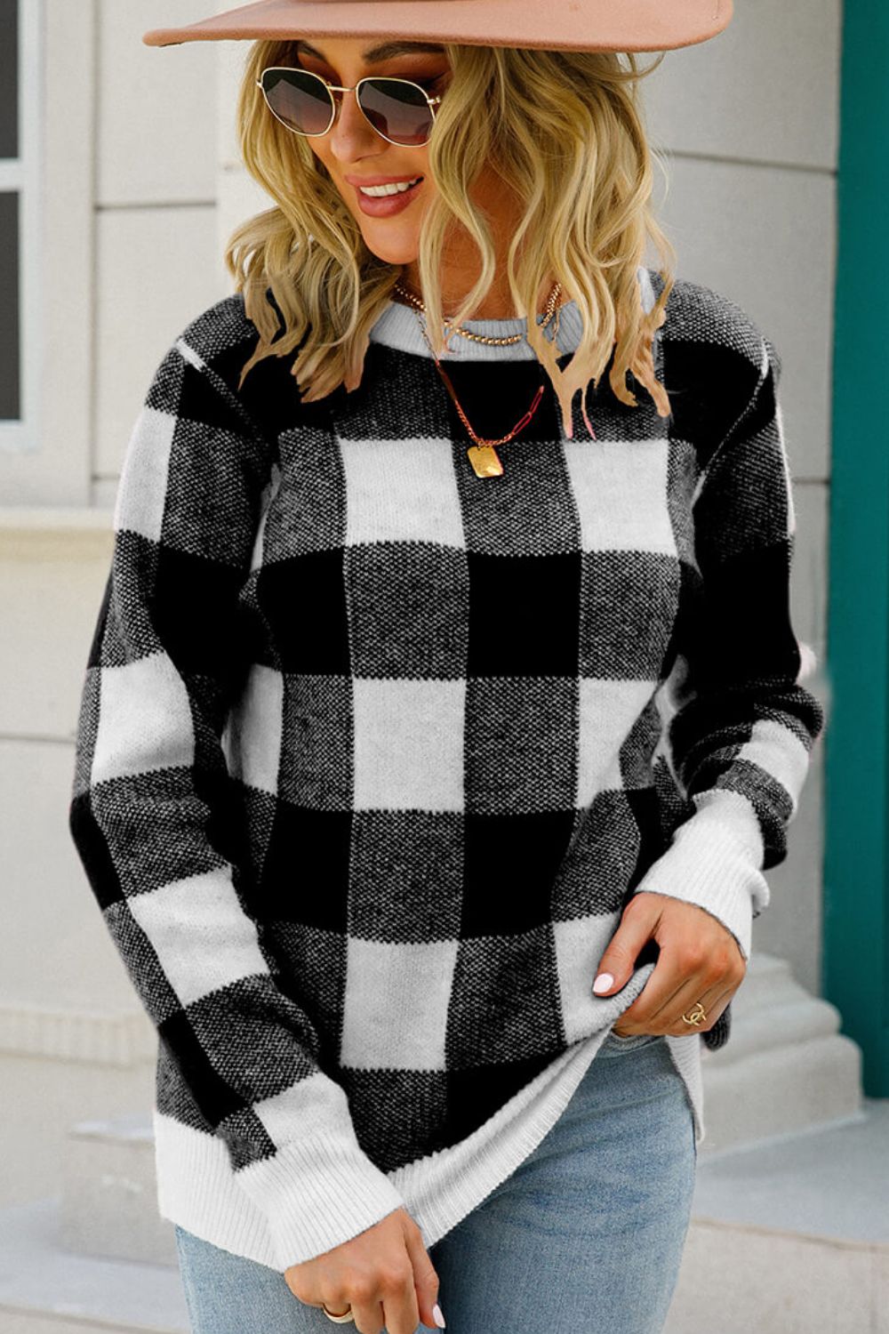 Checkered Ribbed Trim Knit Pullover - The Beaucoup Home