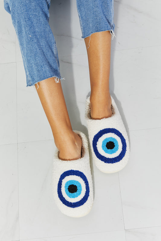 MMShoes Eye Plush Slipper - The Beaucoup Home